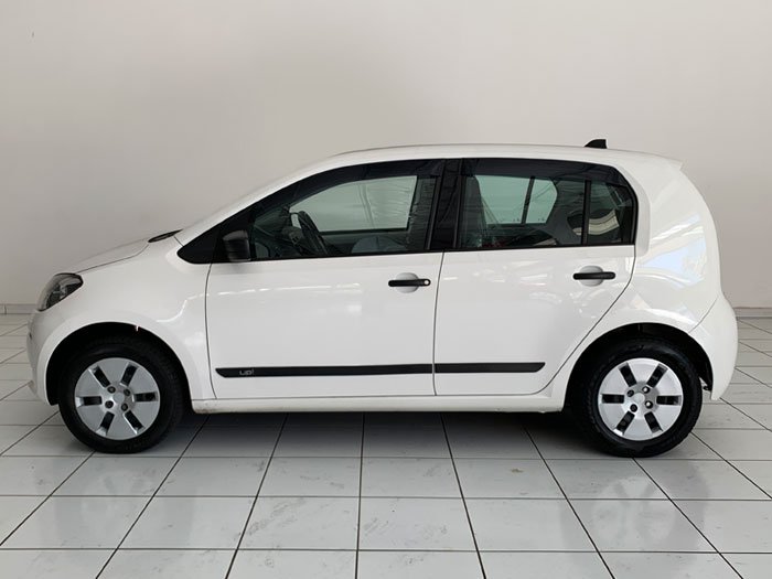 VOLKSWAGEN - UP