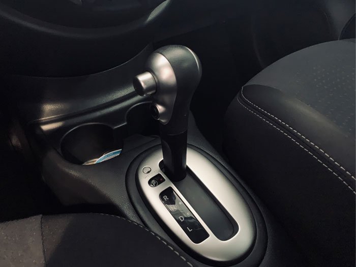 NISSAN - VERSA