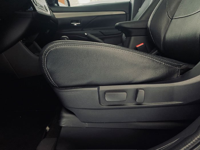 MITSUBISHI - OUTLANDER