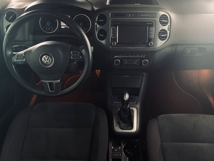 VOLKSWAGEN - TIGUAN