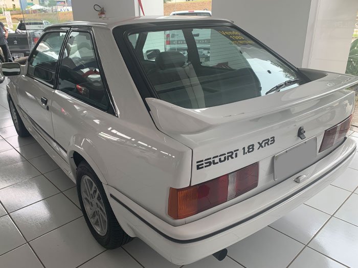 FORD - ESCORT