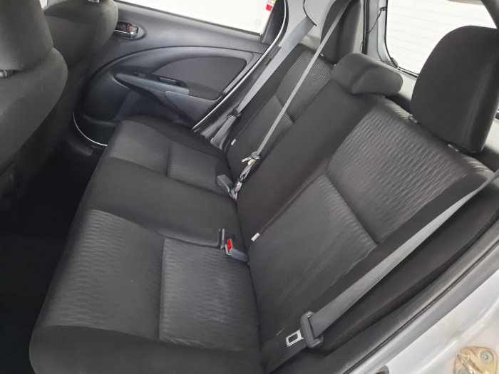TOYOTA - ETIOS HATCH
