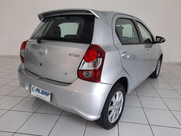 TOYOTA - ETIOS HATCH
