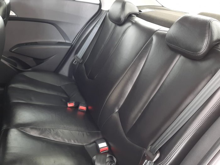 HYUNDAI - HB20S