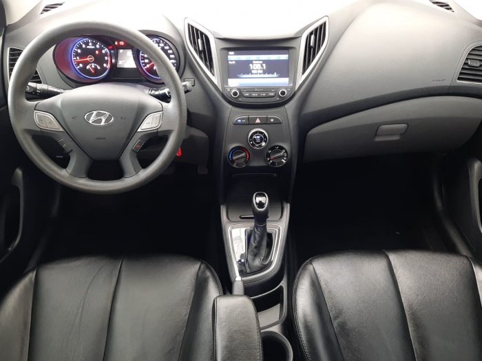 HYUNDAI - HB20S