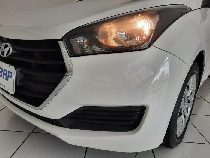 HYUNDAI - HB20