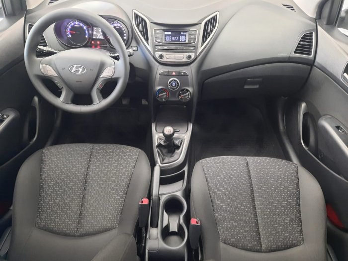 HYUNDAI - HB20