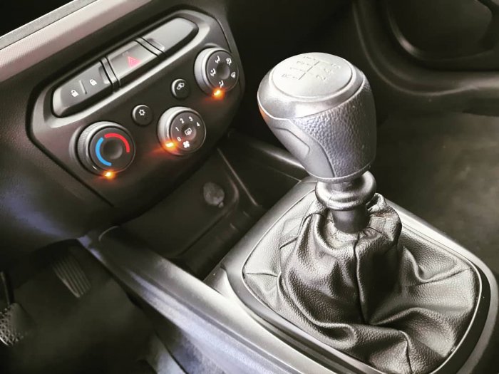 CHEVROLET - ONIX