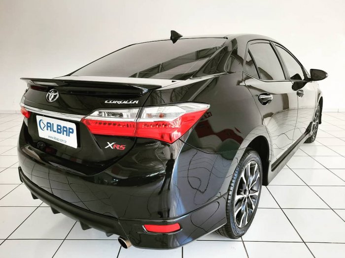 TOYOTA - COROLLA