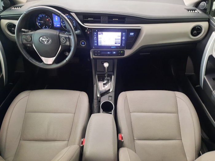 TOYOTA - COROLLA