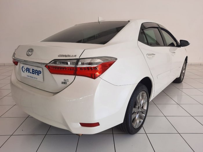 TOYOTA - COROLLA