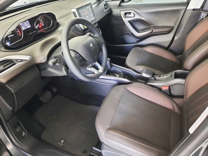 PEUGEOT - 2008