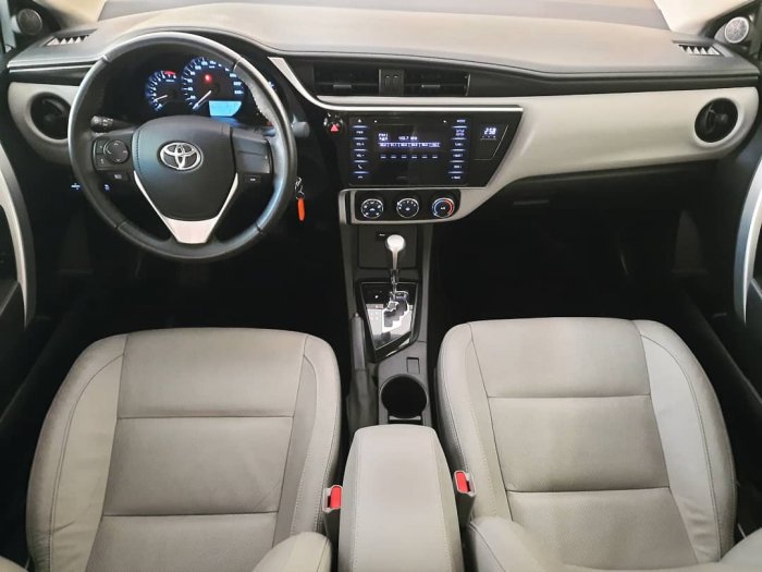 TOYOTA - COROLLA
