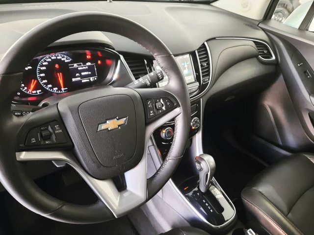 CHEVROLET - TRACKER