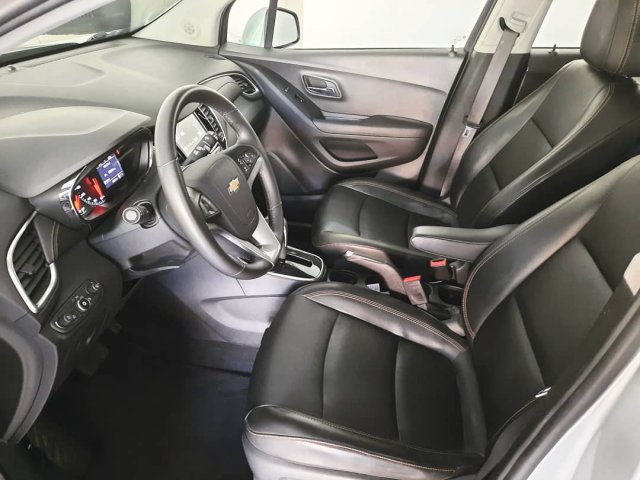 CHEVROLET - TRACKER