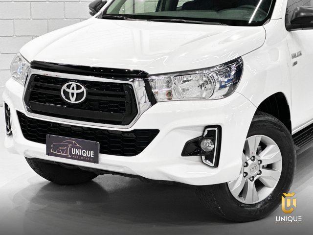 Toyota Hilux 2.7 SR 4X2 CD 16V FLEX 4P AUTOMÁTICO 2018/2019 branco à venda na Unique Automóveis em Indaiatuba — foto 2