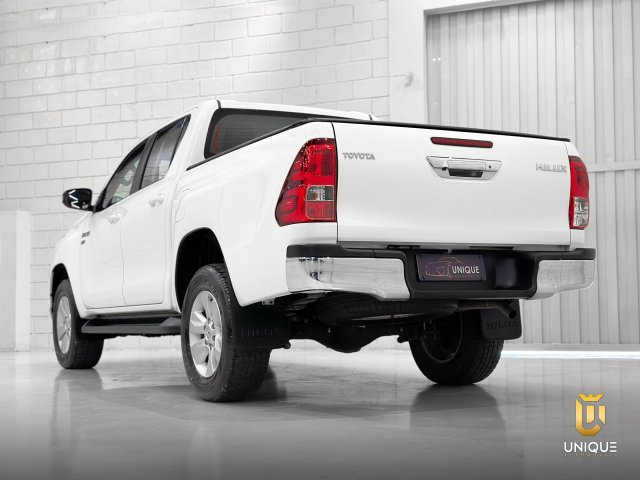 Toyota Hilux 2.7 SR 4X2 CD 16V FLEX 4P AUTOMÁTICO 2018/2019 branco à venda na Unique Automóveis em Indaiatuba — foto 10
