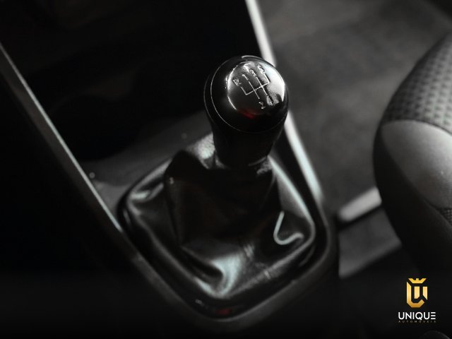 Volkswagen Gol 1.0 12V MPI TOTALFLEX 4P MANUAL 2021/2022 branco à venda na Unique Automóveis em Indaiatuba — foto 14