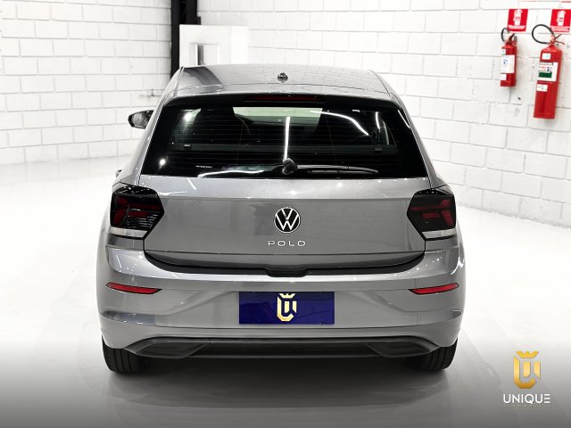 Volkswagen Polo 1.0 MPI MANUAL 2023 cinza à venda na Unique Automóveis em Indaiatuba — foto 6