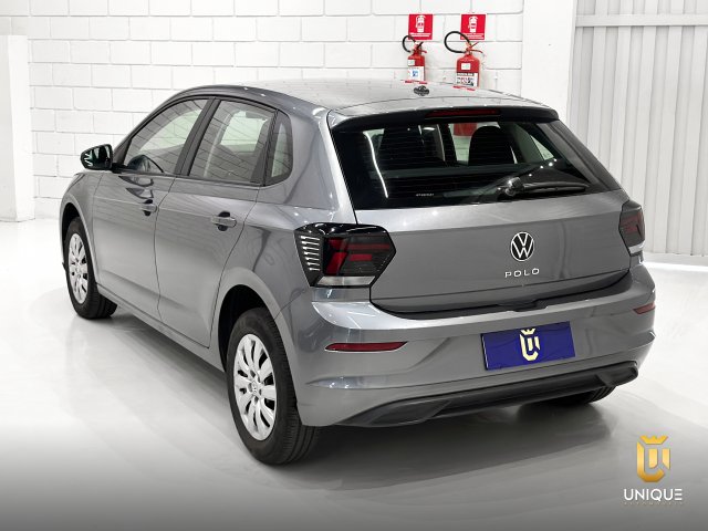 Volkswagen Polo 1.0 MPI MANUAL 2023 cinza à venda na Unique Automóveis em Indaiatuba — foto 7