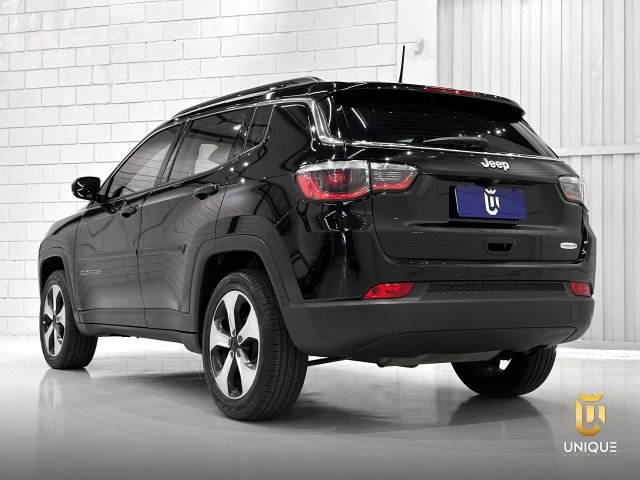 Jeep Compass 2.0 16V FLEX LONGITUDE AUTOMÁTICO 2017 preto à venda na Unique Automóveis em Indaiatuba — foto 6
