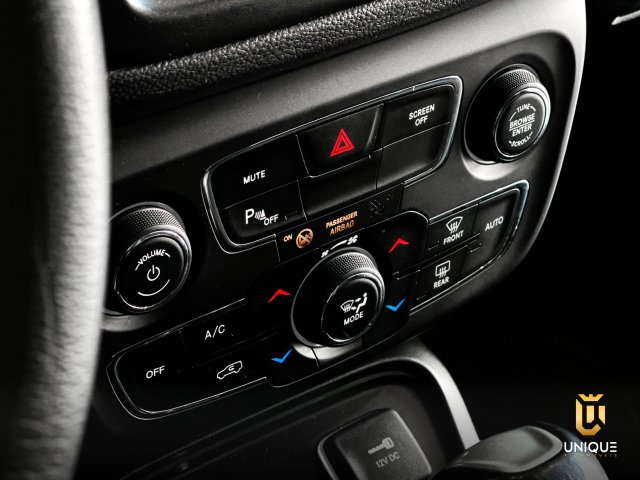 Jeep Compass 2.0 16V FLEX LONGITUDE AUTOMÁTICO 2017 preto à venda na Unique Automóveis em Indaiatuba — foto 12