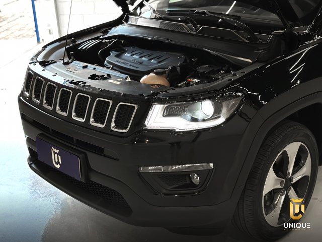 Jeep Compass 2.0 16V FLEX LONGITUDE AUTOMÁTICO 2017 preto à venda na Unique Automóveis em Indaiatuba — foto 19