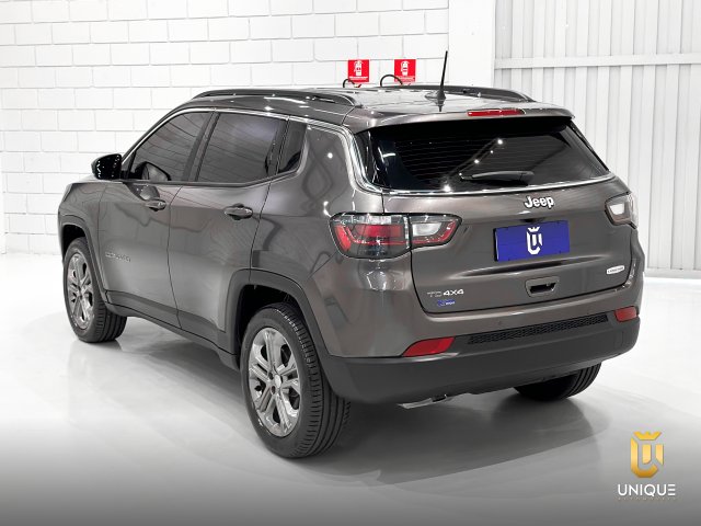 Jeep Compass 2.0 TD350 TURBO DIESEL LONGITUDE AT9 2023 cinza à venda na Unique Automóveis em Indaiatuba — foto 18
