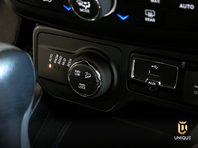 Jeep Renegade 2.0 16V TURBO DIESEL TRAILHAWK 4P 4X4 AUTOMÁTICO 2019/2020 branco à venda na Unique Automóveis em Indaiatuba — foto 11