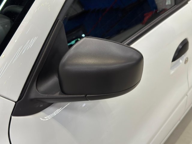 Renault Kwid 1.0 12V SCE FLEX ZEN MANUAL 2023/2024 branco à venda na Unique Automóveis em Indaiatuba — foto 5