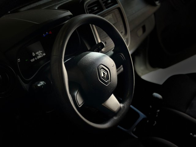 Renault Kwid 1.0 12V SCE FLEX ZEN MANUAL 2023/2024 branco à venda na Unique Automóveis em Indaiatuba — foto 19