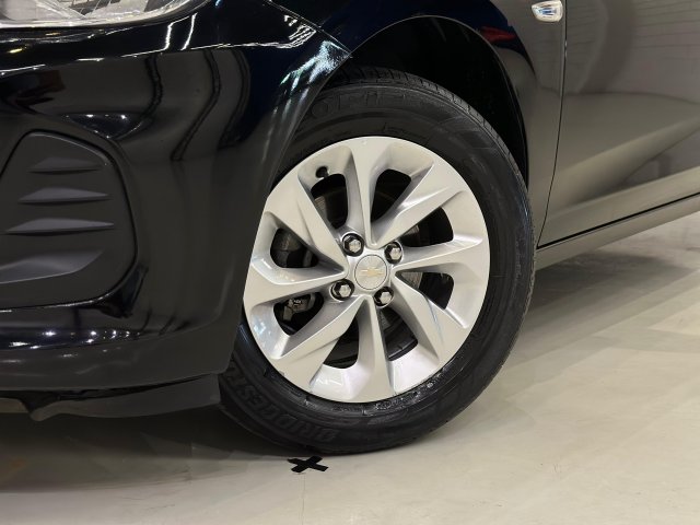 Chevrolet Onix 1.0 FLEX LT MANUAL 2022/2023 preto à venda na Unique Automóveis em Indaiatuba — foto 3