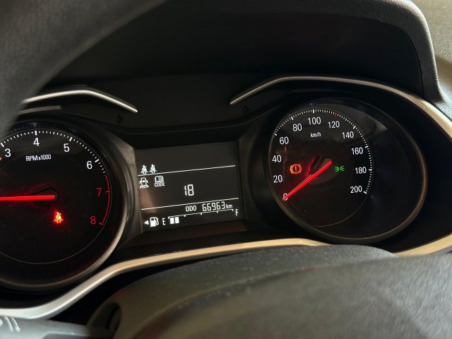 Chevrolet Onix 1.0 FLEX LT MANUAL 2022/2023 preto à venda na Unique Automóveis em Indaiatuba — foto 14