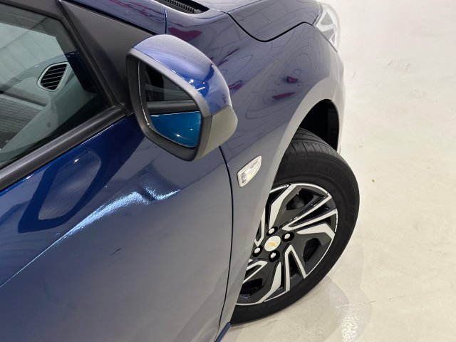 Chevrolet Onix 1.0 FLEX LT MANUAL 2023/2024 azul à venda na Unique Automóveis em Indaiatuba — foto 7