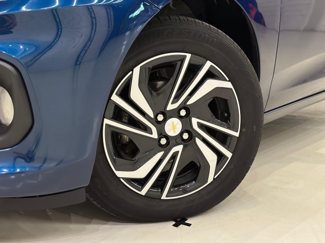 Chevrolet Onix 1.0 FLEX LT MANUAL 2023/2024 azul à venda na Unique Automóveis em Indaiatuba — foto 8