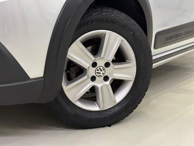 Volkswagen Saveiro 1.6 CROSS CE 8V FLEX 2P MANUAL 2012 prata à venda na Unique Automóveis em Indaiatuba — foto 5