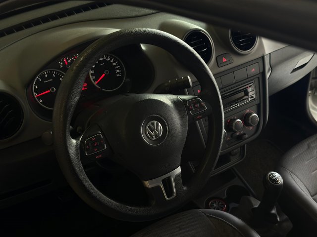 Volkswagen Saveiro 1.6 CROSS CE 8V FLEX 2P MANUAL 2012 prata à venda na Unique Automóveis em Indaiatuba — foto 18