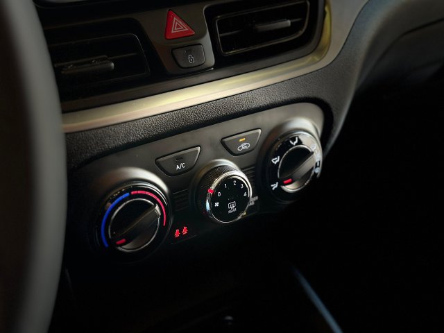 Hyundai Hb20 1.0 12V FLEX SENSE PLUS MANUAL 2023/2024 cinza à venda na Unique Automóveis em Indaiatuba — foto 9