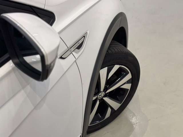 Volkswagen Nivus 1.0 200 TSI TOTAL FLEX HIGHLINE AUTOMÁTICO 2023/2024 branco à venda na Unique Automóveis em Indaiatuba — foto 11