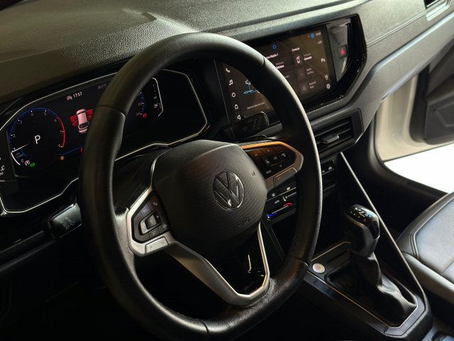 Volkswagen Nivus 1.0 200 TSI TOTAL FLEX HIGHLINE AUTOMÁTICO 2023/2024 branco à venda na Unique Automóveis em Indaiatuba — foto 17