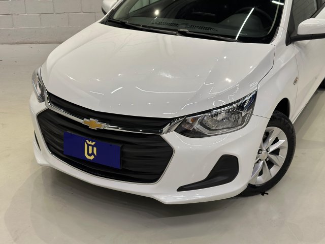 Chevrolet Onix 1.0 FLEX LT MANUAL 2021/2022 branco à venda na Unique Automóveis em Indaiatuba — foto 3