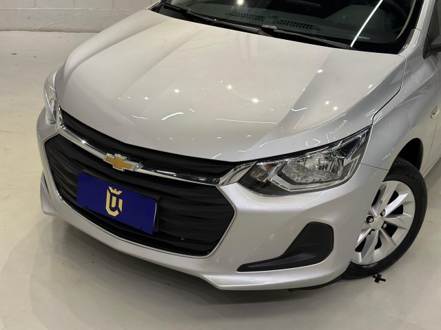 Chevrolet Onix 1.0 FLEX LT MANUAL 2022/2023 prata à venda na Unique Automóveis em Indaiatuba — foto 3