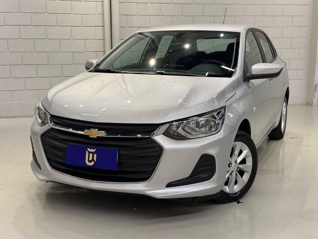 Chevrolet Onix 1.0 FLEX LT MANUAL 2022/2023 prata à venda na Unique Automóveis em Indaiatuba — foto 2