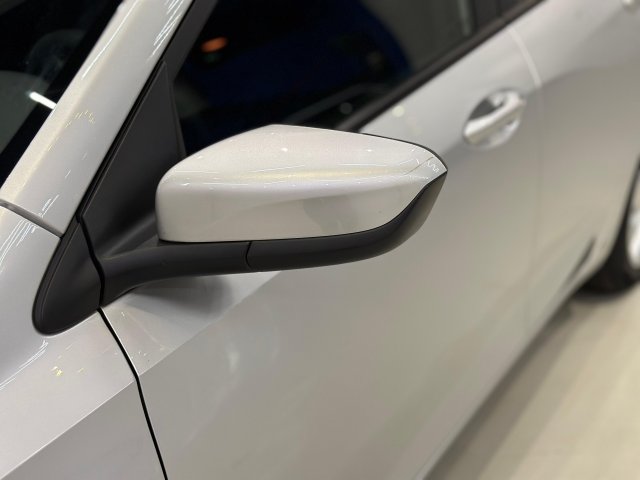 Chevrolet Onix 1.0 FLEX LT MANUAL 2022/2023 prata à venda na Unique Automóveis em Indaiatuba — foto 6