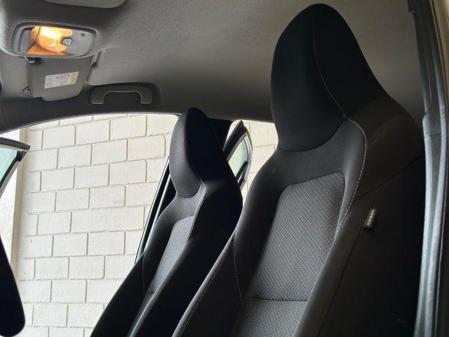 Chevrolet Onix 1.0 FLEX LT MANUAL 2022/2023 prata à venda na Unique Automóveis em Indaiatuba — foto 16