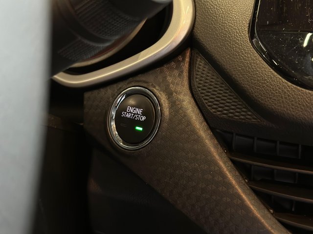 Chevrolet Onix 1.0 FLEX LT MANUAL 2022/2023 prata à venda na Unique Automóveis em Indaiatuba — foto 19