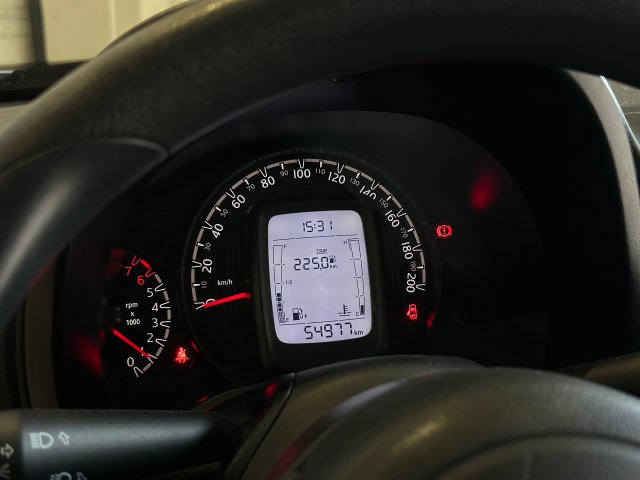 Fiat Mobi 1.0 EVO FLEX LIKE. MANUAL 2022/2023 branco à venda na Unique Automóveis em Indaiatuba — foto 12
