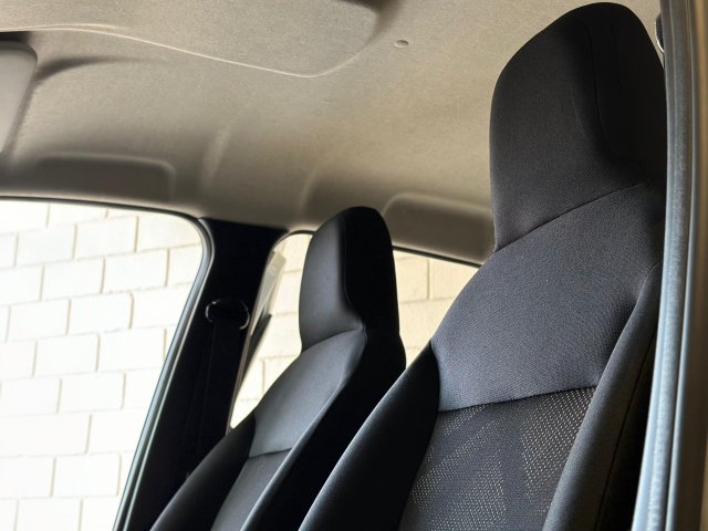 Fiat Mobi 1.0 EVO FLEX LIKE. MANUAL 2022/2023 branco à venda na Unique Automóveis em Indaiatuba — foto 17