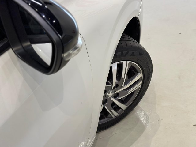 Peugeot 208 1.6 16V FLEX GRIFFE AT6 2021 branco à venda na Unique Automóveis em Indaiatuba — foto 8