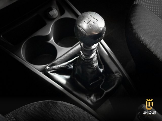 Fiat Palio 1.0 MPI FIRE 8V FLEX 4P MANUAL 2015 preto à venda na Unique Automóveis em Indaiatuba — foto 14